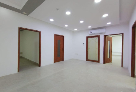 Offices for rent in Al Muntazah with 1 month free - Office in Al Muntazah Street
