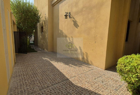 SF 4BHK + Maid Room Compound Villa In Al-Hilal.