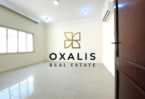 HUGE FRONT YARD | 5 BDR VILLA | READY TO MOVE IN