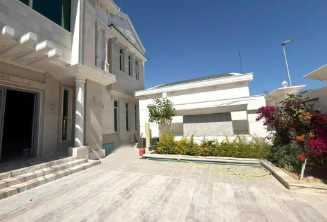 NEW LUXURY 8BR VILLA | PRIVATE POOL | LIFT |