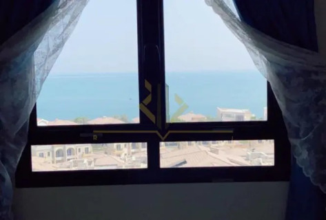 Studio Apartment in Porto Arabia with Sae view