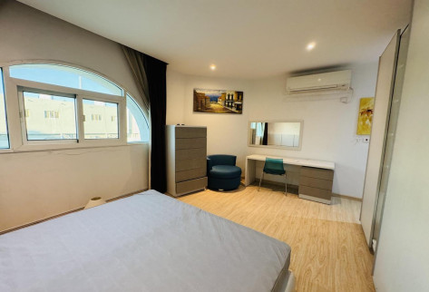 AMAZING ONE BEDROOM FULLY FURNISHED AND INCLUDING