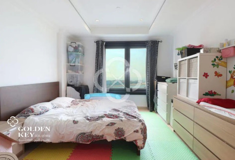 Spacious 2BR+Maid in Porto Arabia| SF | Sea View