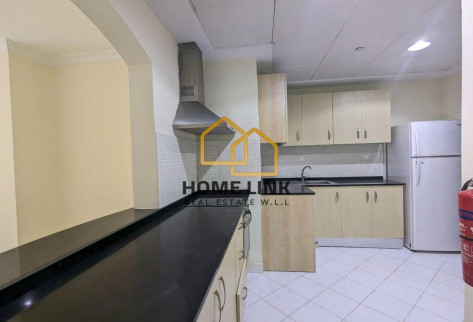 HIGH FLOOR | SPACIOUS 1 BEDROOM SF APARTMENT