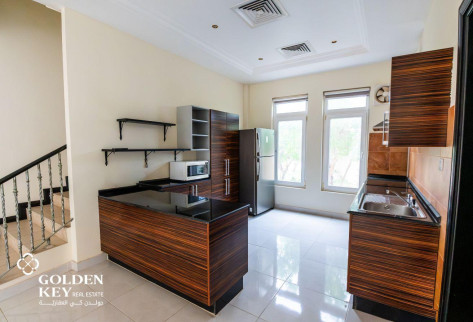 Spacious Layout 3BR Villa| Sea View | Beach Access