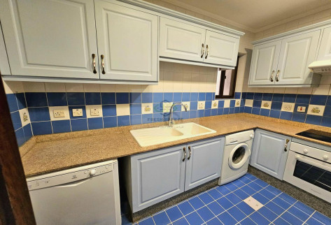 Elegant 3-Bedroom Furnished With All Bills Include