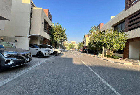 specific 5-bedroom villa in hilal good location