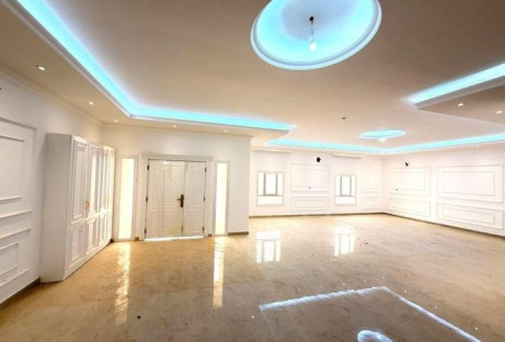 EXCLUSIVE PREMIUM AND LARGE 7BR FAMILY VILLA - Villas in Al Keesa Gate