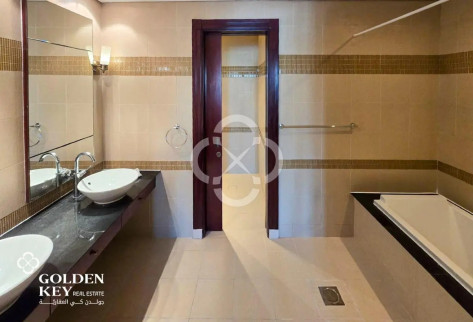 Townhouse | Luxurious 1 Bedroom | Marina View
