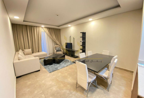 Luxurious 2-Bedroom Apartment with City Views