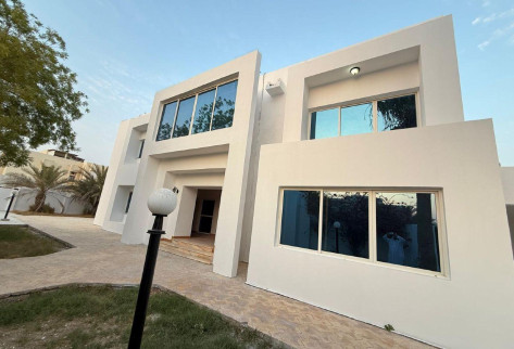 Luxury Villa for Rent in Al Dafna 6 Master Bedroom