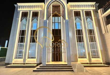 فيلا فاخرة في الثميد – مساحة كبيرة وموقع هادئ - Villas in Doha