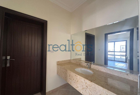 Rustic charm, cozy 1BR with balcony in a Compound