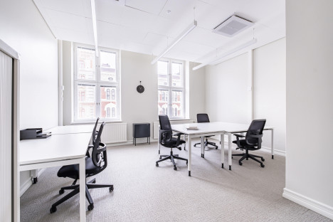 Move into ready-to-use open office space for rent for 15 persons in DOHA, Shoumouk Towers - Office in C Ring