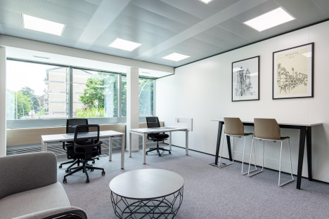 Fully serviced private office space to rent for you and your team in DOHA, Jaidah Square