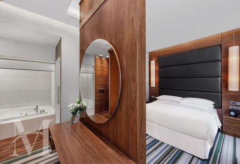 Hotel Room In Front of Musheireb Metro Station