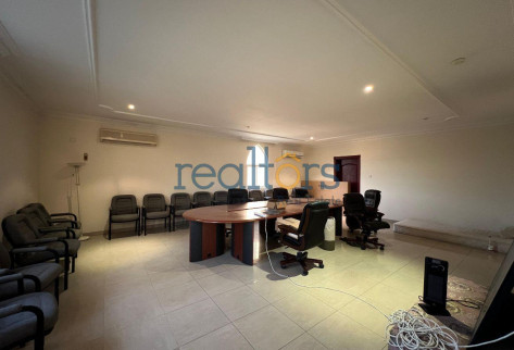Semi-Commercial Villa | for Clinic