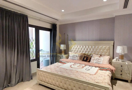 Spacious 1 Bedroom Fully Furnished Apartment - Apartments in East Porto Drive