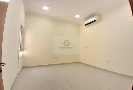 Stand alone 7 Bedrooms villa. With 5 master bedroo - Villas in Al Thumama