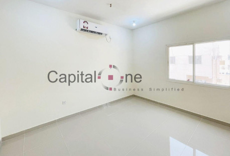 UNFURNISHED 1BHK ABU HAMOUR BILLS INCLUDED NO FEE - Apartment in Wholesale Market Street