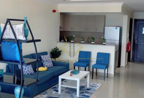 Studio Apartment in Porto Arabia with Sae view