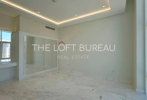 Luxury Penthouse | Fully Renovated | Sea View
