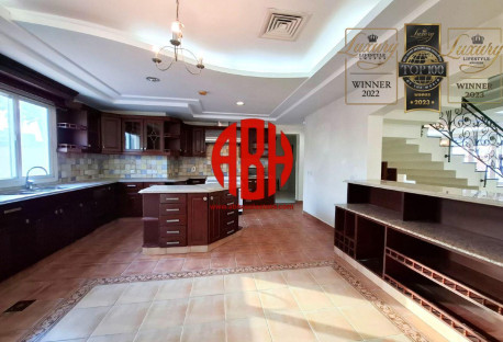 HUGE FAMILY VILLA | 5 BDR + MAID | BEACH ACCESS