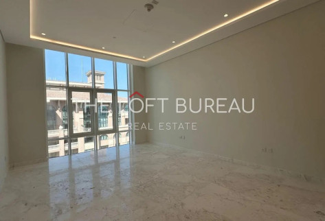 Luxury Penthouse | Fully Renovated | Sea View