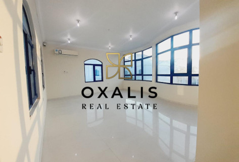 BRIGH AND SPACIOUS 5 BEDROOM VILLA | LIMITED OFFER