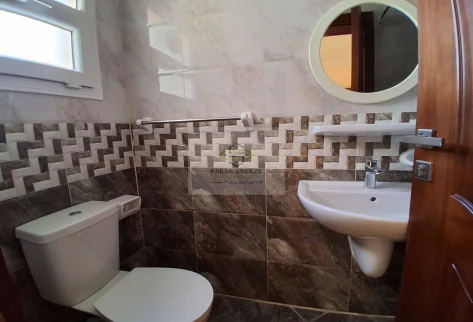 1 bhk with 2 toilet spacious size like brand new