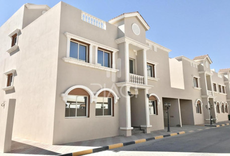 Fabulous UF 5 BD Compound Villa | Umm Salal Ali - Villa in Umm Salal Ali