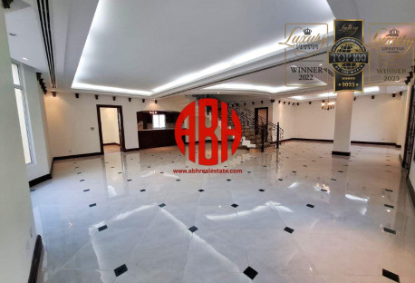 HUGE FAMILY VILLA | 5 BDR + MAID | BEACH ACCESS
