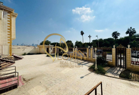 Prime Commercial Rental Opportunity | Al Markhiya,