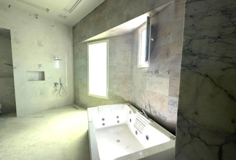 NEW LUXURY 8BR VILLA | PRIVATE POOL | LIFT |