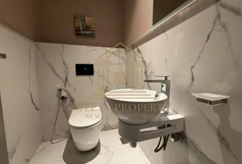 MODERN | STYLISH | 1BR FF APTT | PRIME LOCATION