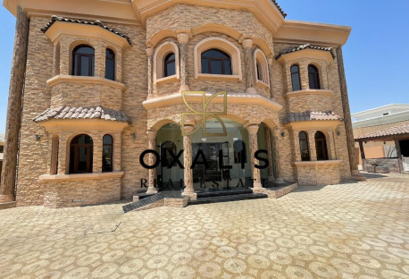 STAND ALONE 7 BDR + 2 ROOM VILLA | PRIVATE POOL - Villa in West Bay Lagoon