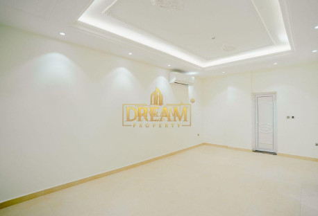 Bright and Spacious 2BHK in Prime Al Nasr Location - Apartment in Al Nasr Street