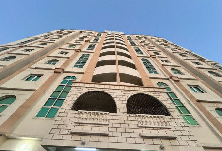 SPACIOUS 3BHK UNIT | 1 MONTH FREE | PRIME LOCATION - Apartments in Salaja Street