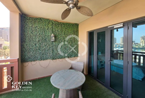 Stunning 1 Bedroom | Marina View | Townhouse