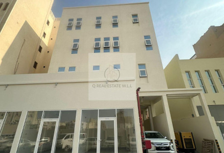2BR | Furnished | Gym | Pool | Near Metro!