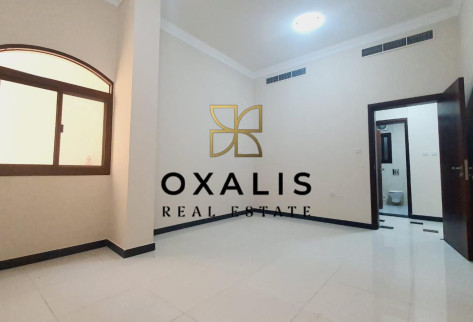 PRIME LOCATION | SPACIOUS 2 BEDROOMS + BALCONY
