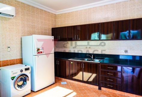 SPACIOUS 5-BEDROOM VILLA | NEAR LANDMARK MALL