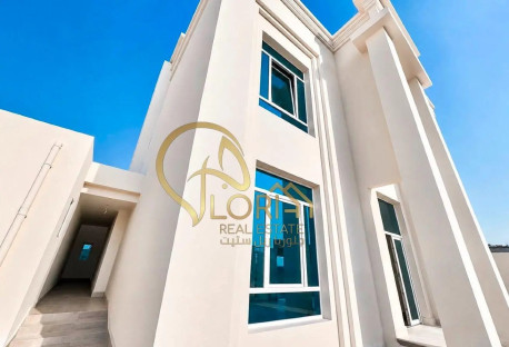 FREEHOLD | LUXURY VILLA WITH PRIVATE POOL & GARDEN