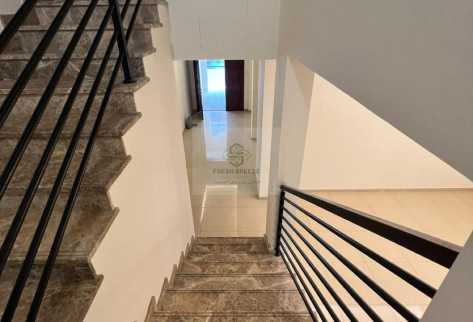 specific 5-bedroom villa in hilal good location