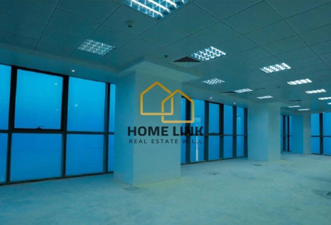 HIGH FLOOR | SPACIOUS OFFICE IN WEST BAY