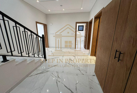 5+1Bed |Semi Furnished | super luxury in Al Azizia