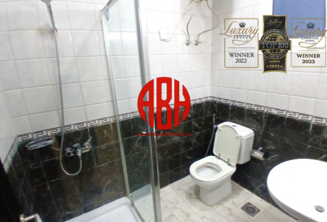HOT DEAL | SPACIOUS 3-BEDROOMS | MINUTES TO BEACH