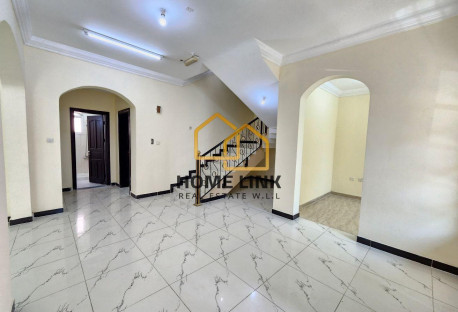 SPACIOUS 5 BHK VILLA WITH BACKYARD | NEAR PARK - Compound Villas in Ain Khaled Villas