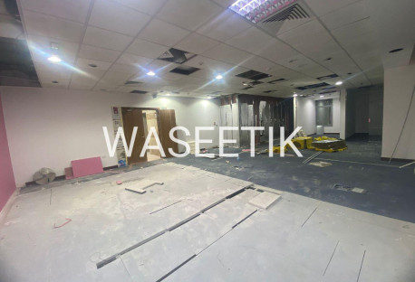 Commercail Office in a Premium Location - Midmac - Office in C-Ring Road