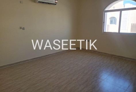Spacious 5bhk Villa in Ain Khaled –Inside Compound